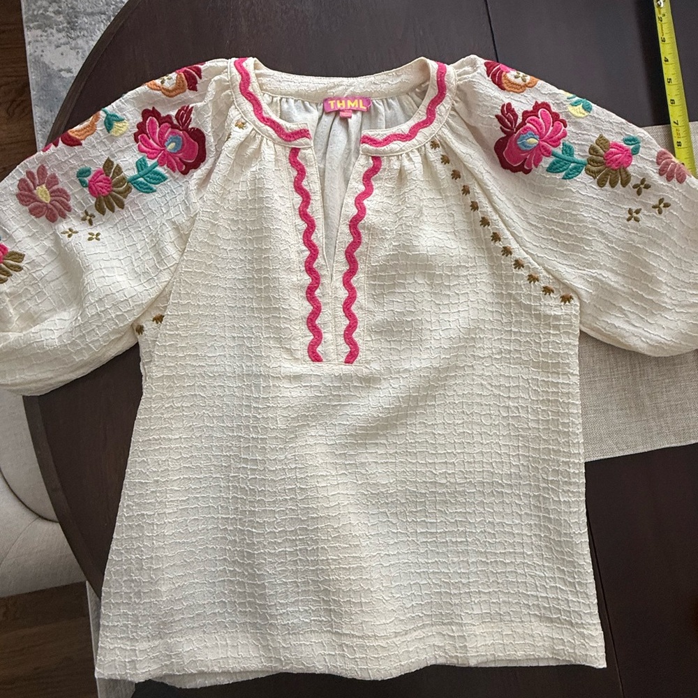 THML- Embroidered Cream Blouse with Floral Accents- Sz med. EUC
